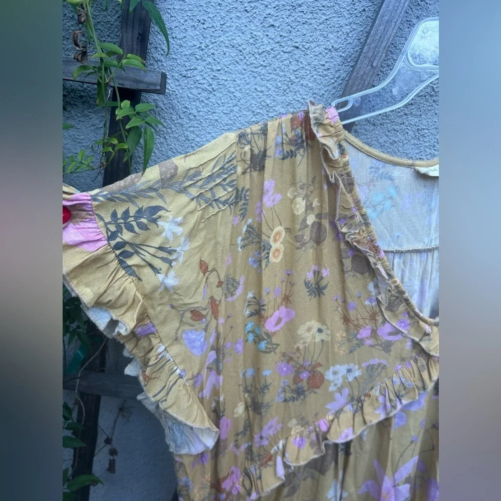 Floral Yellow Maxi Dress - Picture 6 of 11